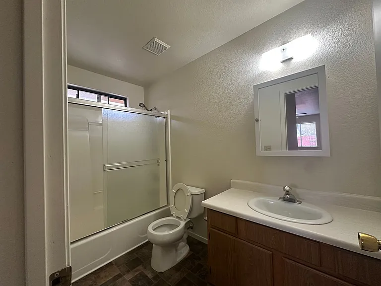 4186 Sherman Ln — Photo 7