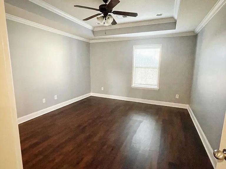 833 Cotswold Way — Photo 9