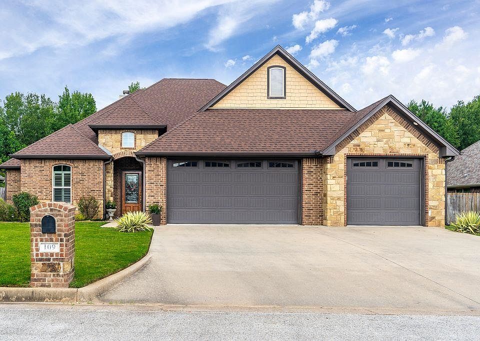 1st image of 109 Germantown Cir