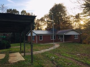 1113 Dusty Oak Ln, Hudson, NC 28638