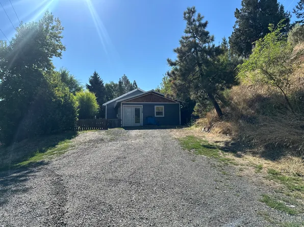 748 E Main St, John Day, OR 97845