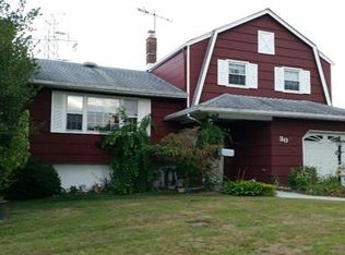 30 Fanwood Dr, Sayreville, NJ 08872