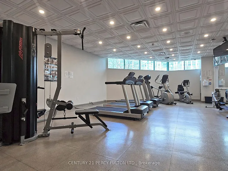7805 Bayview Ave #625 — Photo 33