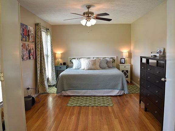 5th image of 1740 Chelmsford Dr