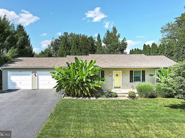 13 Barlow Dr, East Berlin, PA 17316