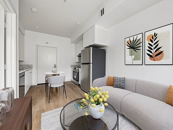 4th image of 2245 Amherst Ave #404