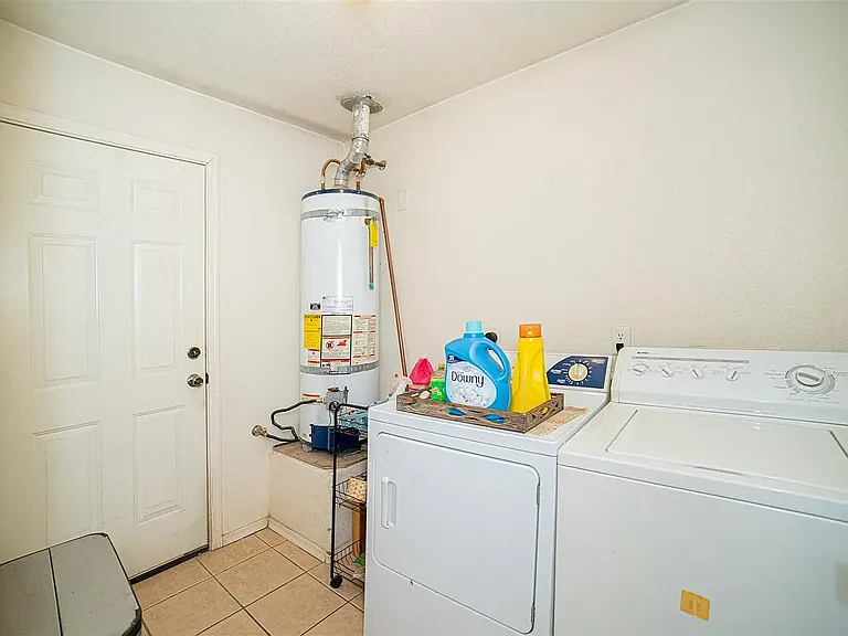 5435 E 30th Pl — Photo 13