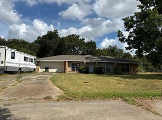 819 Magazine St, Lake Charles, LA 70607