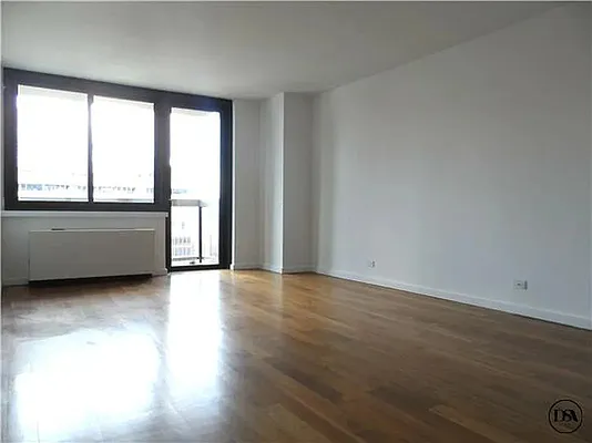 Rented by Living New York | media 3