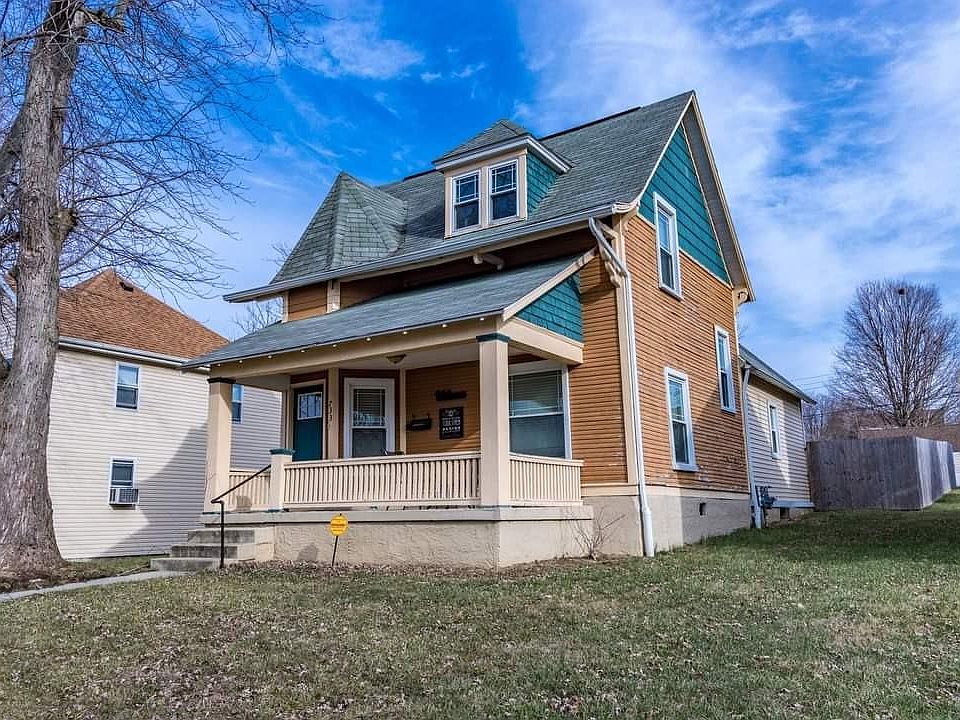 1st image of 733 S 13th St