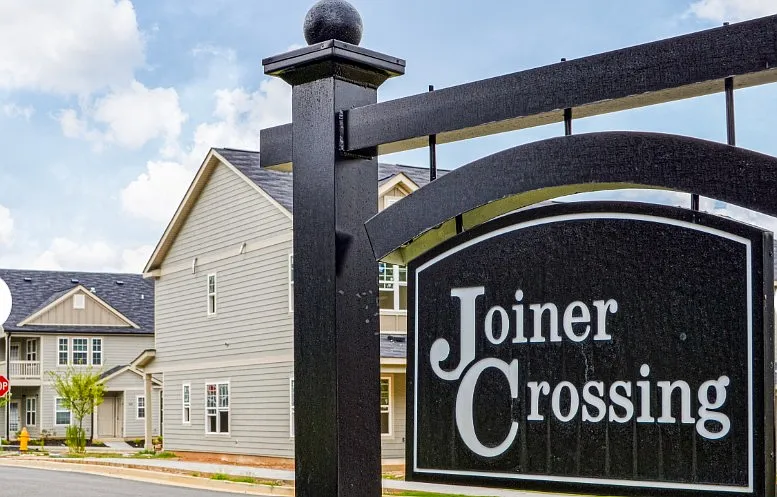 Joiner Crossing Apartments — Photo 2