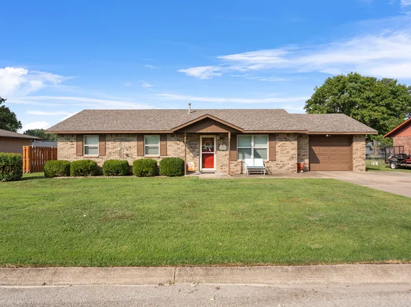 610 Meadowlark Ln, Commerce, OK 74339