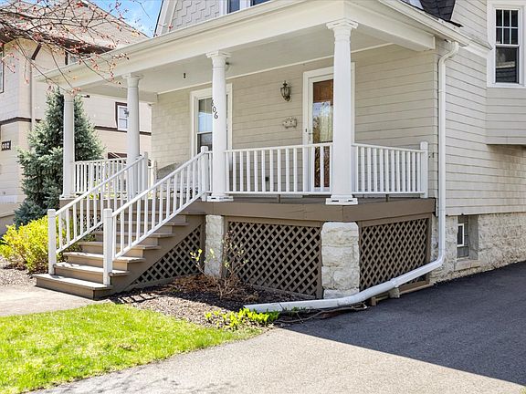 5th image of 606 N Ashland Ave