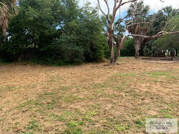 5th image of 2731 Hackberry Ln