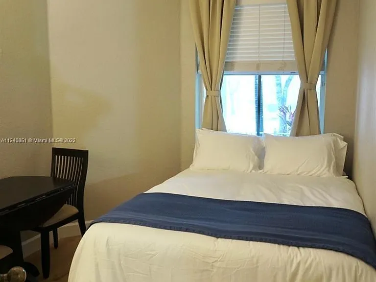 878 Lavender Cir #878 — Photo 18