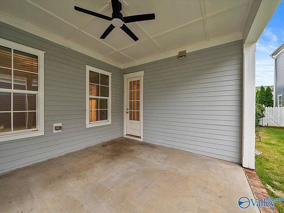 5th image of 106 Bur Oak Dr