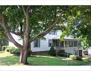 2nd image of 224 Sandwich St