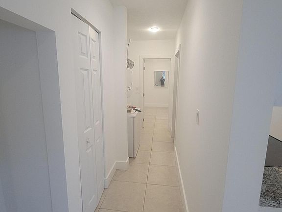 5th image of 1415 SE 2nd St APT 2