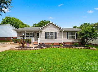 927 Victoria Ave, Kannapolis, NC 28081