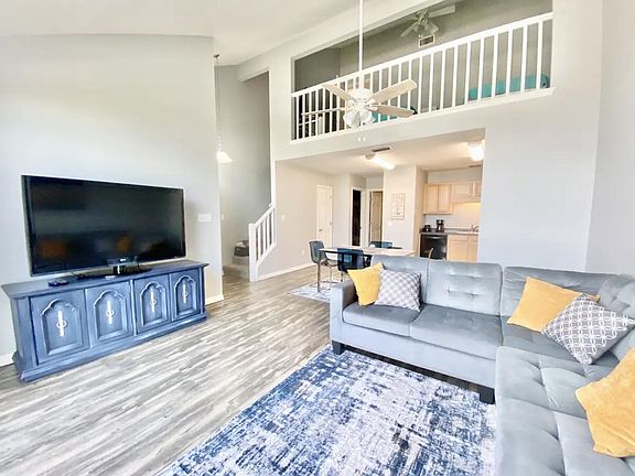3rd image of 3224 Fernwood Dr