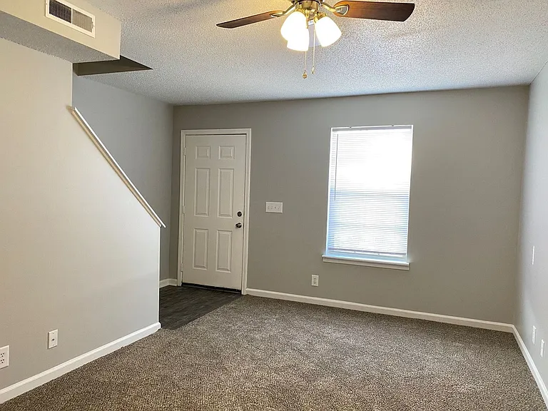 2453 W Wilson Rd — Photo 11