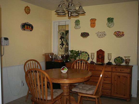Breakfast nook