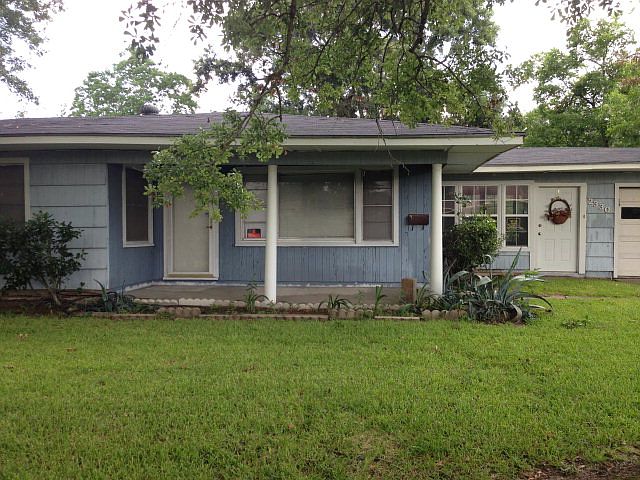 1st image of 2330 2nd Ave
