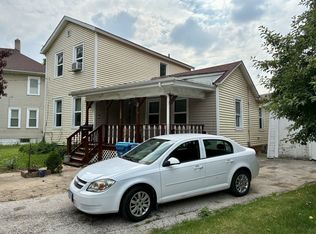 160 N Root St, Aurora, IL 60505