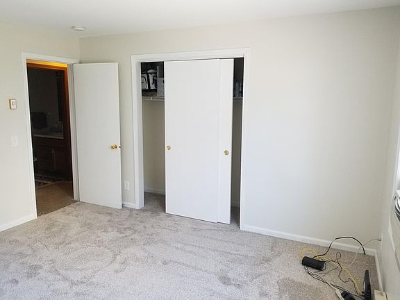 5th image of 135 E Foulke Ave