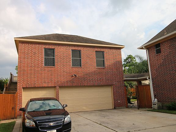 3-Car Garage