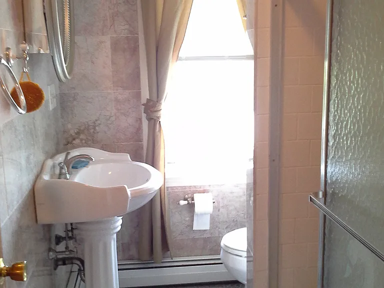 30 E Transit St — Photo 5