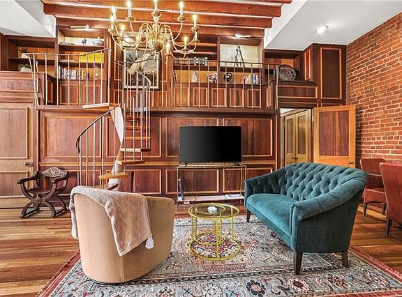 4th image of 611 Esplanade Ave APT 2
