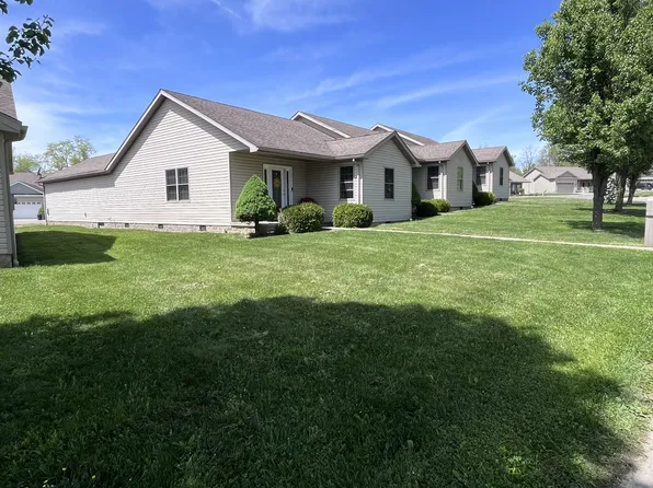 207 Edgewater Dr #207, Elkins, WV 26241