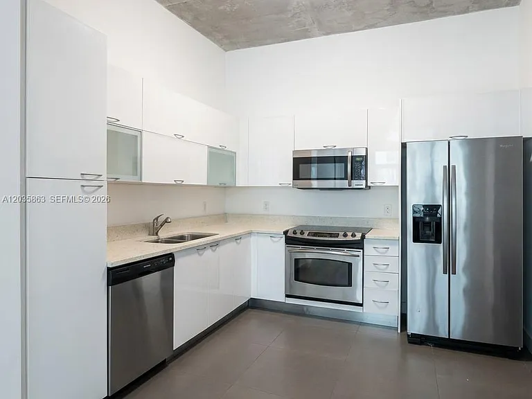 234 NE 3rd St #1506 — Photo 2