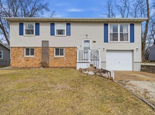 210 Blossom Ter, Washington, IL