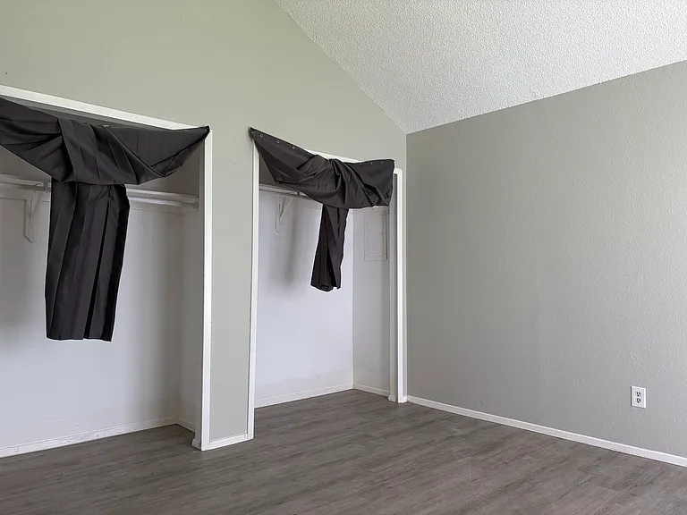 6114 W Mount Houston Rd #D — Photo 7