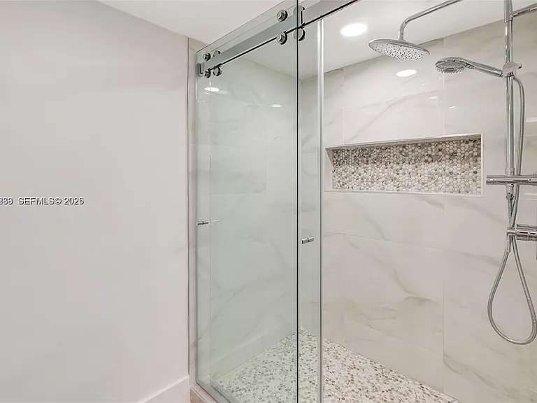 7928 West Dr #802 — Photo 17