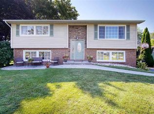 740 Meadowbrook Dr, Hudson, MI 49247