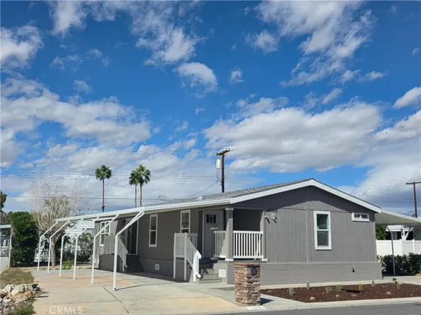 33369 Laura Dr, Thousand Palms, CA 92276