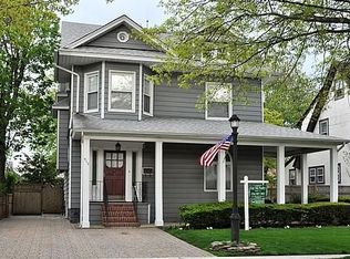 310 Earle Ave, Lynbrook, NY 11563