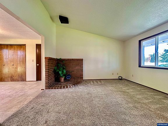 5th image of 2887 SE Deborah Pl