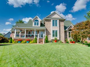 10307 Old Altar Ct, Louisville, KY 40291