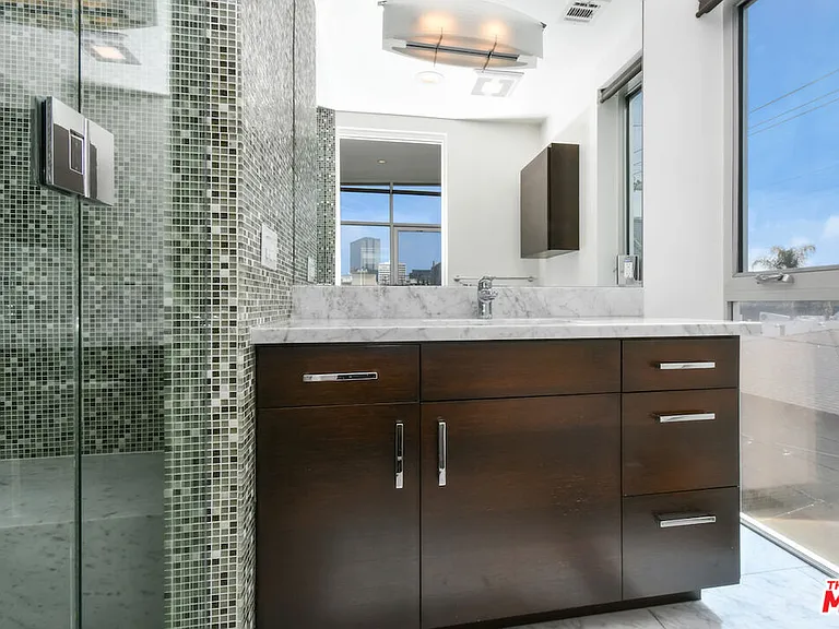 11610 Ohio Ave #1 — Photo 47