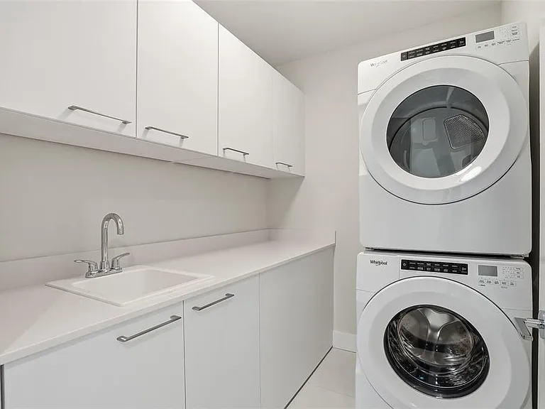 275 1st Ave S #1104 — Photo 20