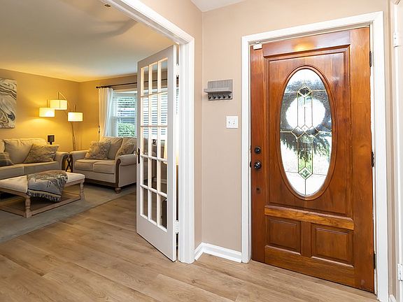 Front Entryway 