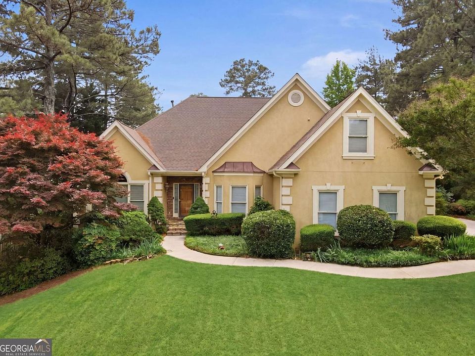 1st image of 3725 Ridgeway Ter