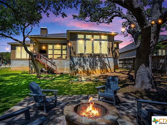2nd image of 933 Wilderness Oaks