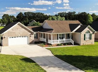 6553 Welborn Ridge Ct, Thomasville, NC 27360