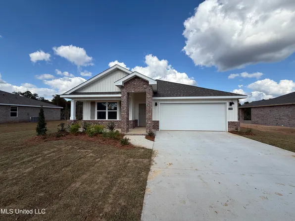 17496 E Sycamore St, Gulfport, MS 39503
