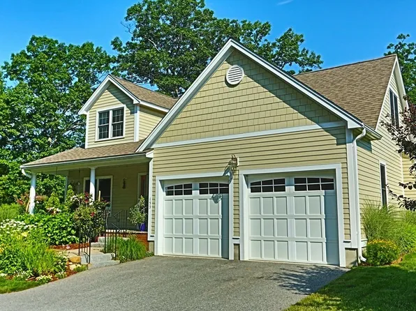 153 Cortland Dr, North Andover, MA 01845